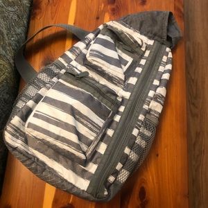 Thirty One Sling Back Bag